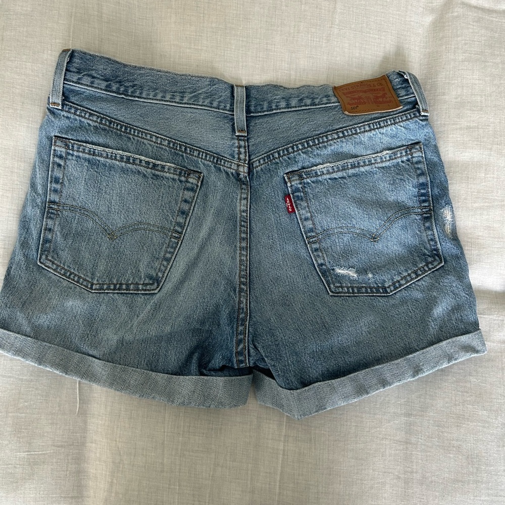 Levi’s wedgie fit shorts